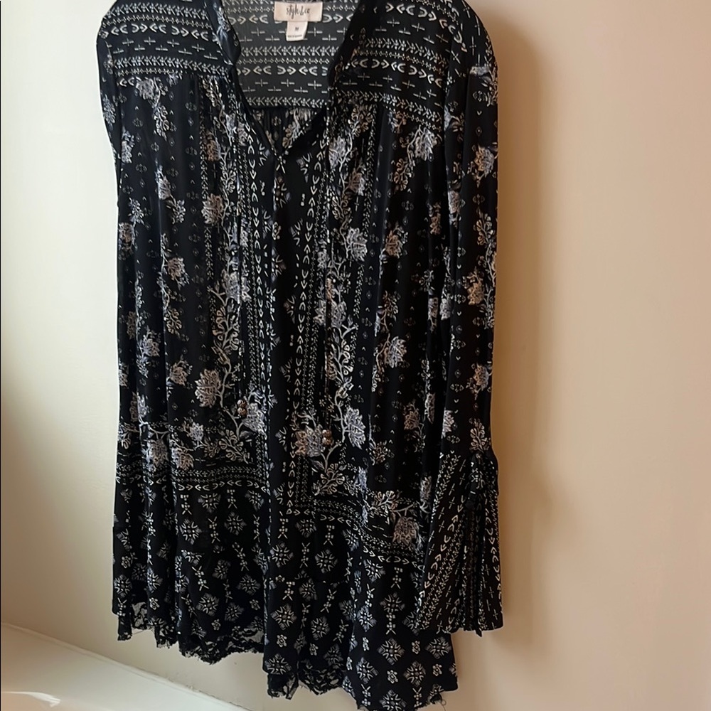 Floral Black and White Women's Top